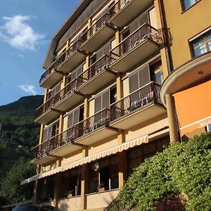 Hotel 2000, Gravedona